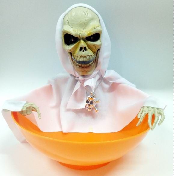HALLOWEEN MOTION SENSOR SKULL CANDY BOWL