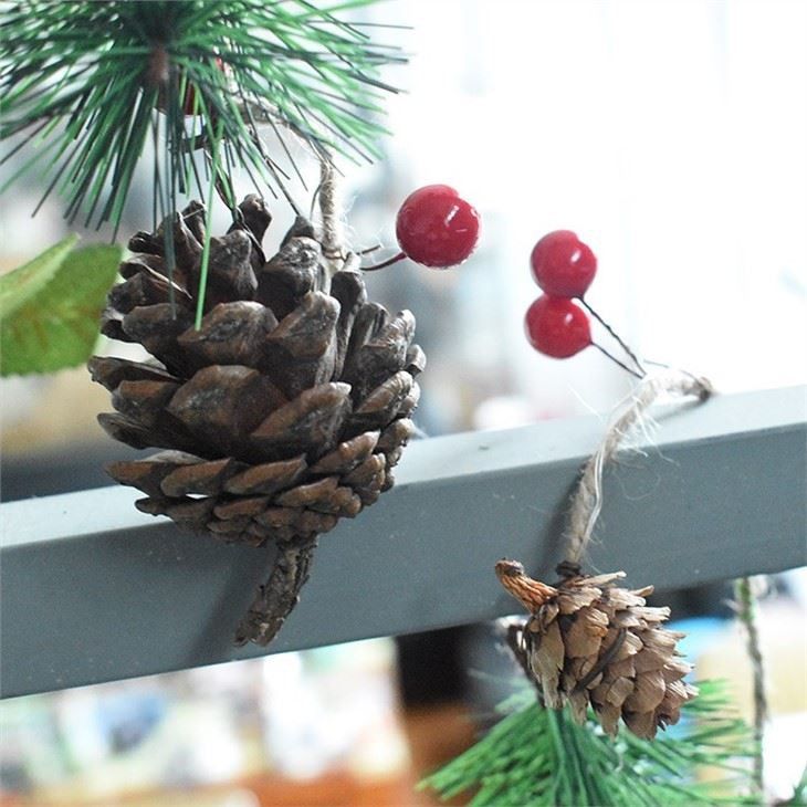 PINECONE STRING LIGHTS