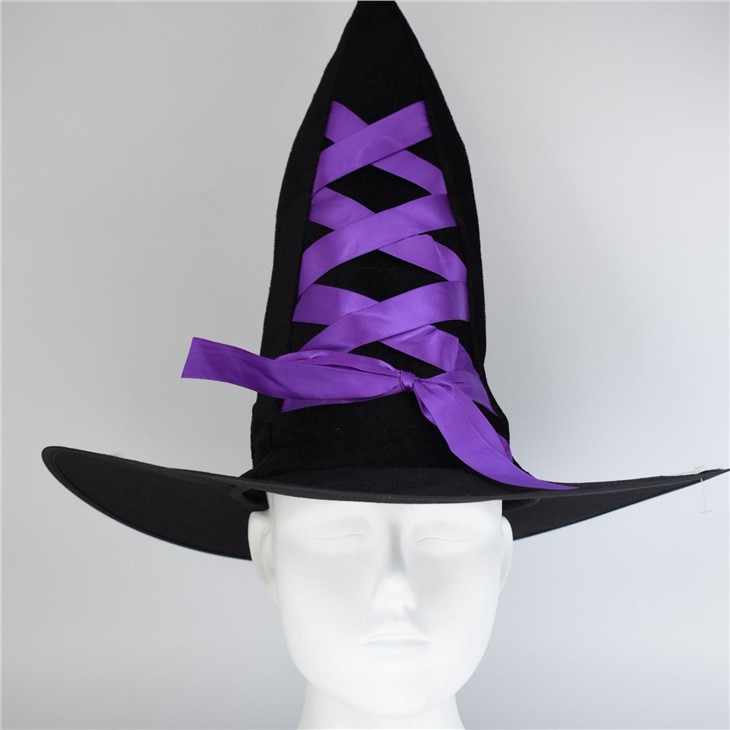 DECORATING WITCH HAT