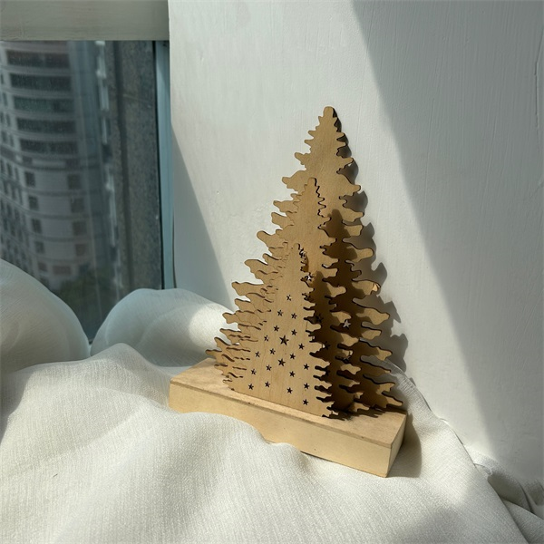 CHRISTMAS TREE LIGHTS