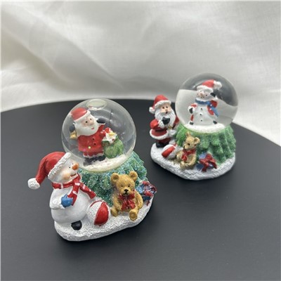 CHRISTMAS CRYSTAL BALL